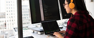Fullstack веб-разработчик на JavaScript и PHP